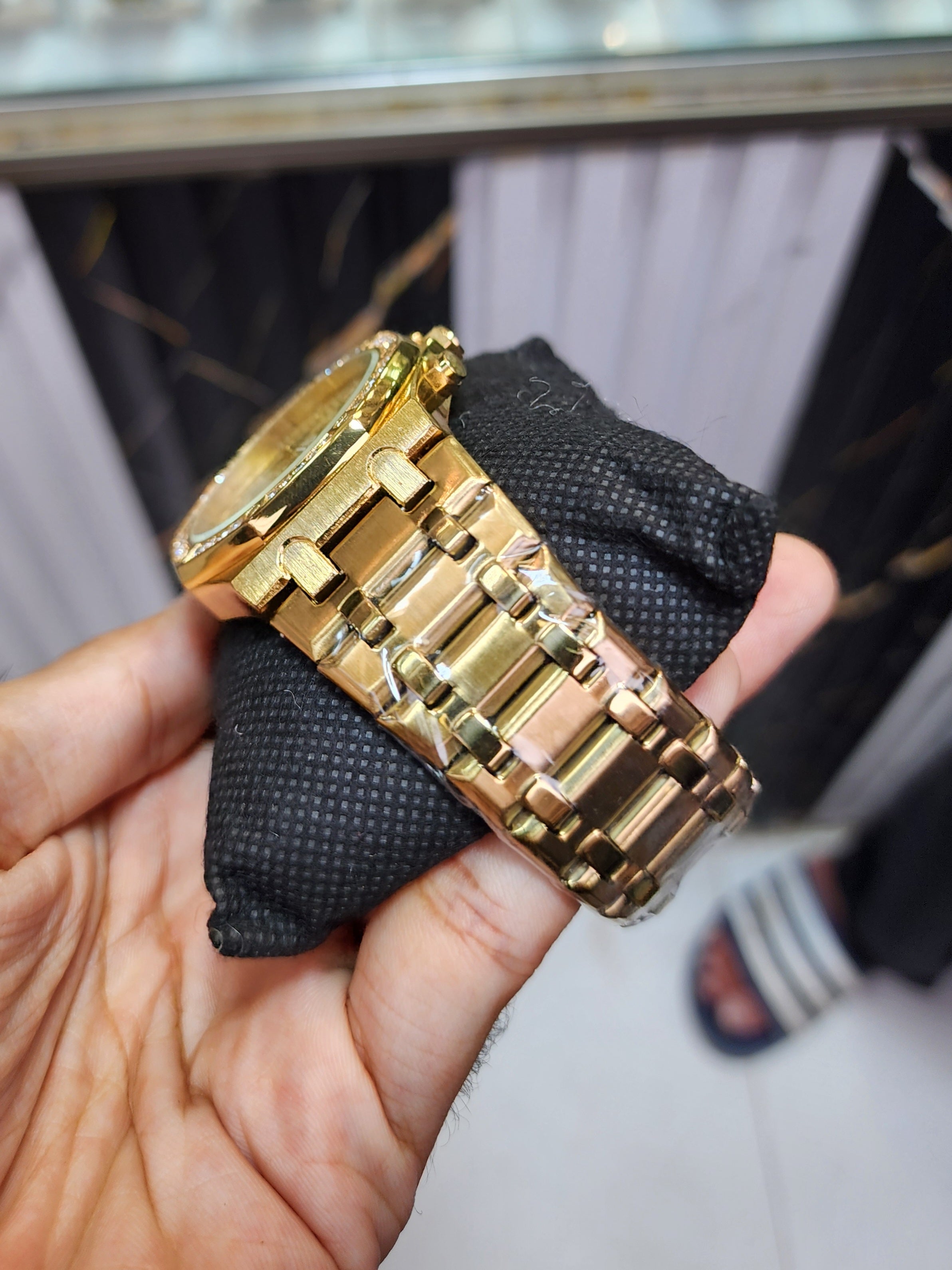 Audemars Piguet: Diamond Oak - Golden