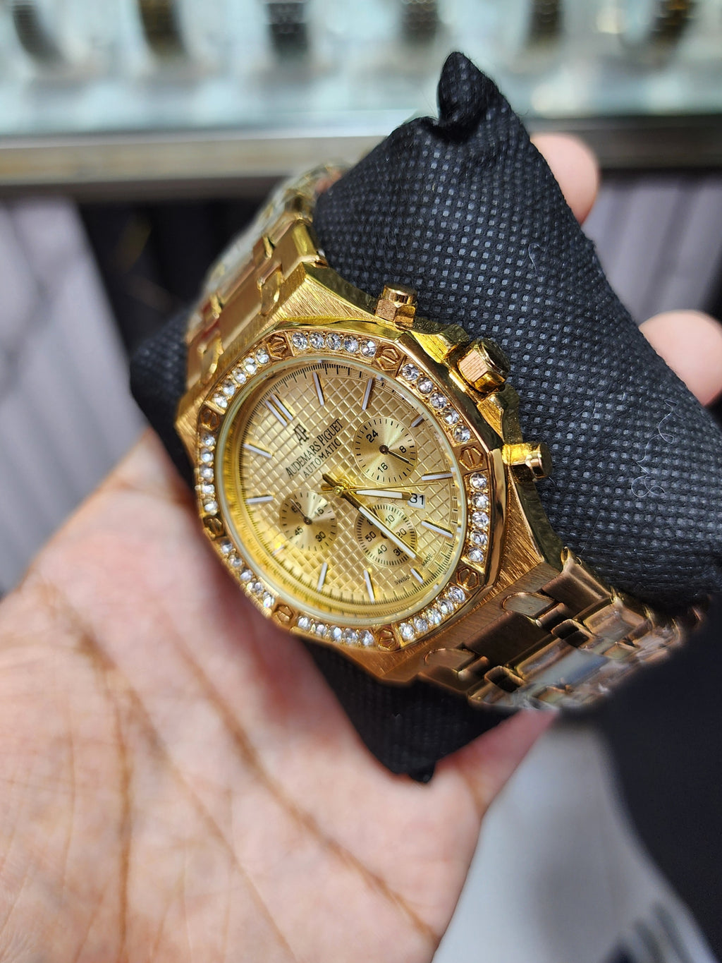 Audemars Piguet: Diamond Oak - Golden