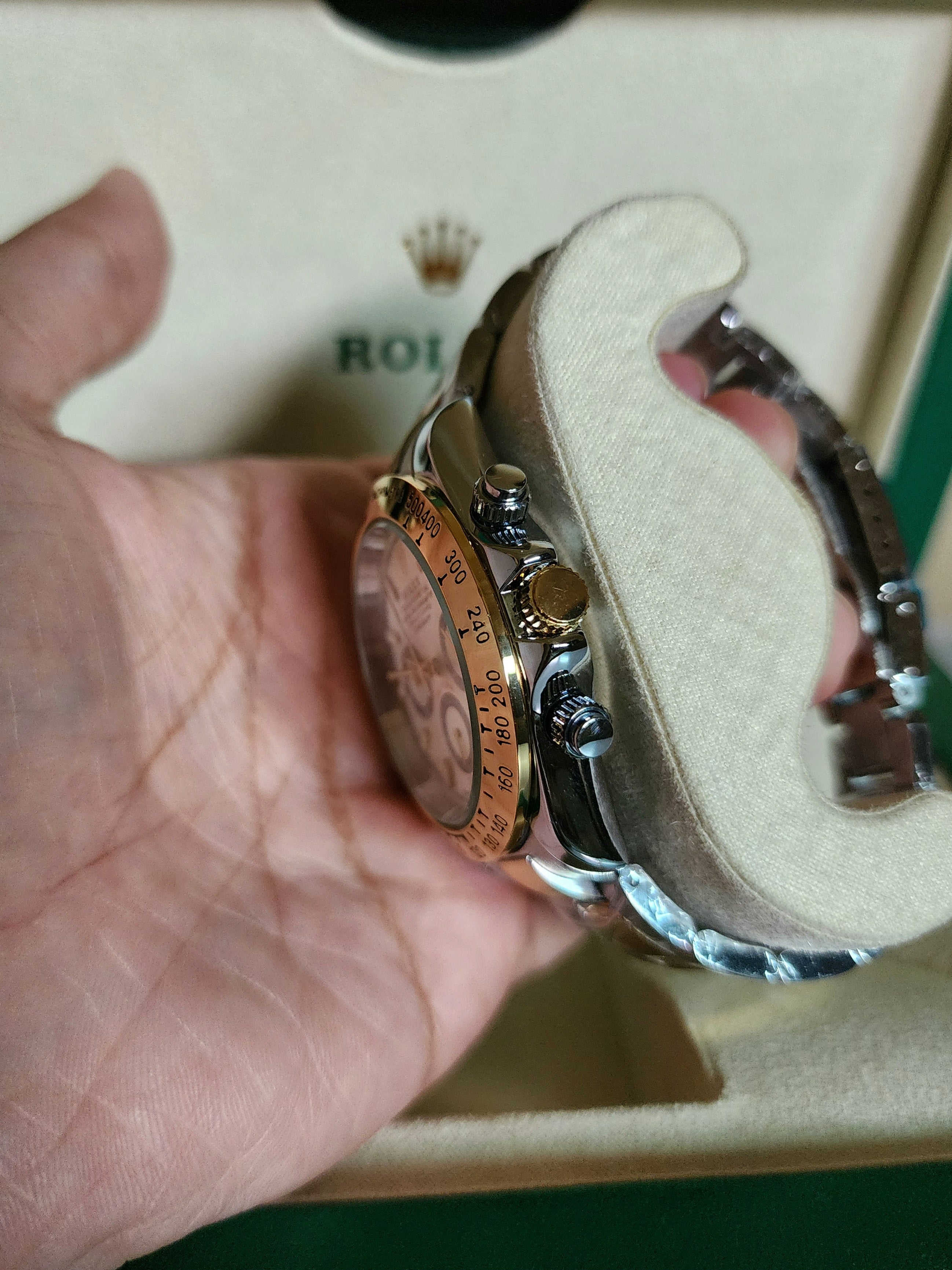 Rolex: Daytona - Chronograph Working - 2 Tone